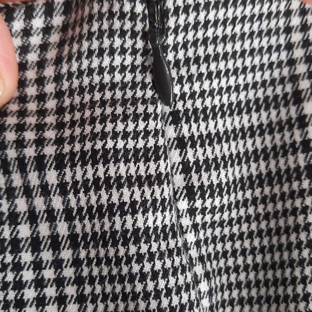 Black & White Worthington Plaid Modern Fit Pants - Picture 6 of 6